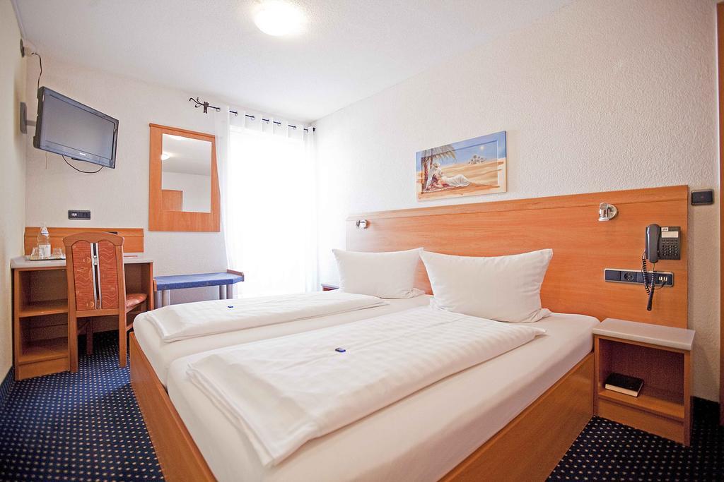 Hotel Post Weiden in der Oberpfalz Cameră foto